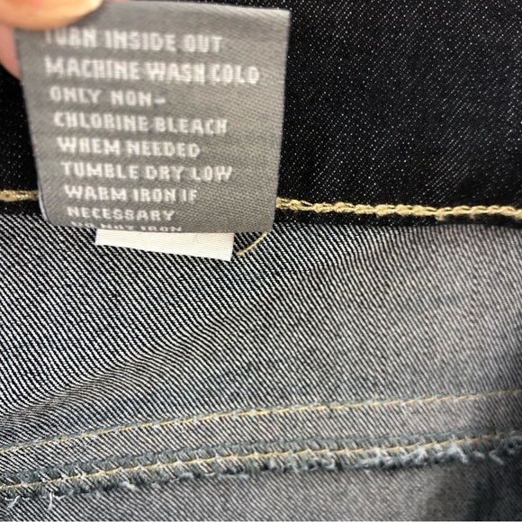 Soundgirl Shorts Womens Size 17 NWT Dark Blue Cuffed Hem - Picture 7 of 13